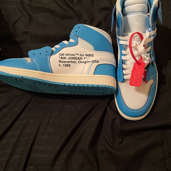 Jordan Retro Off-White University Blue main image 4